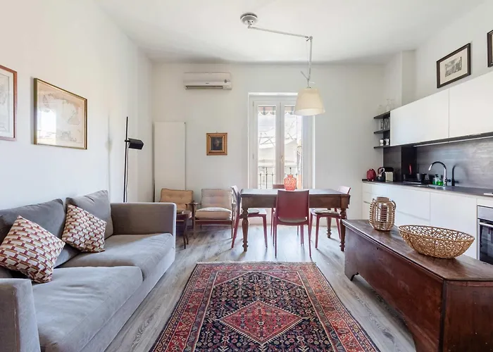 Homeby, Casa Melzo Chic Apartment In Porta Venezia